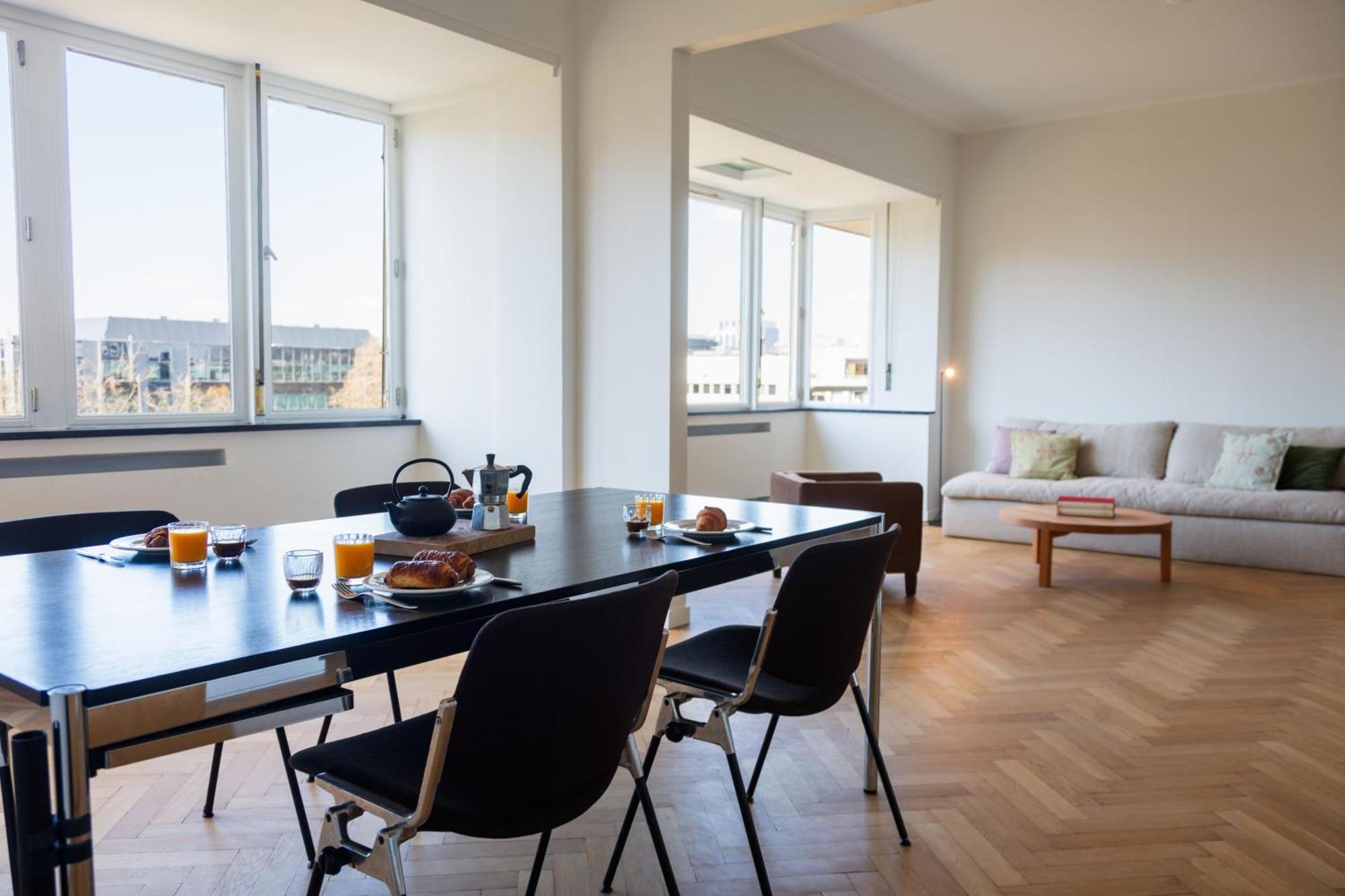 Eu Elegant Apartment