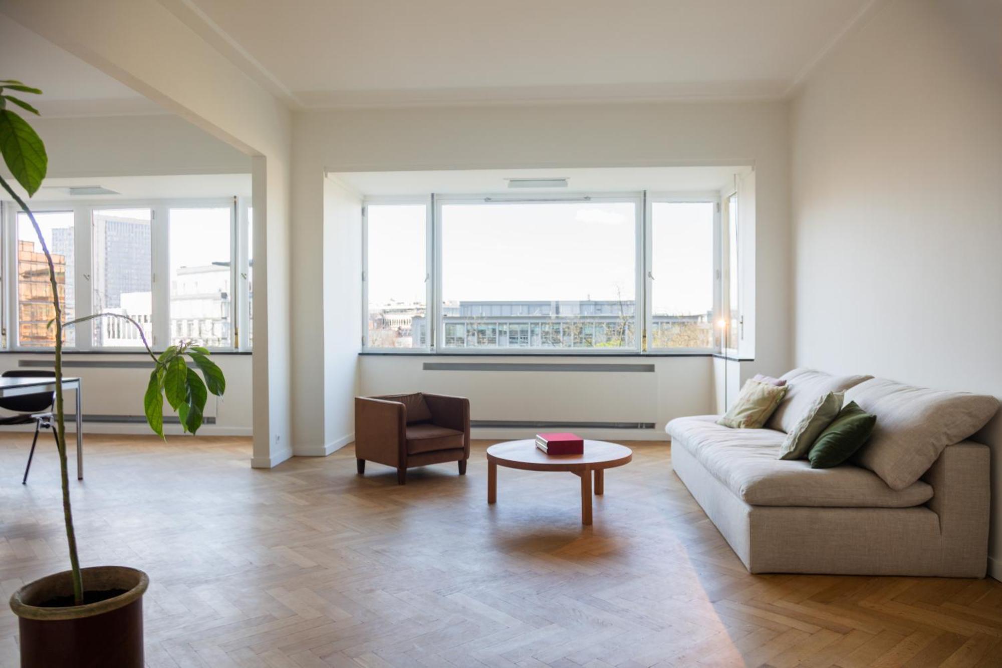 Eu Elegant Apartment