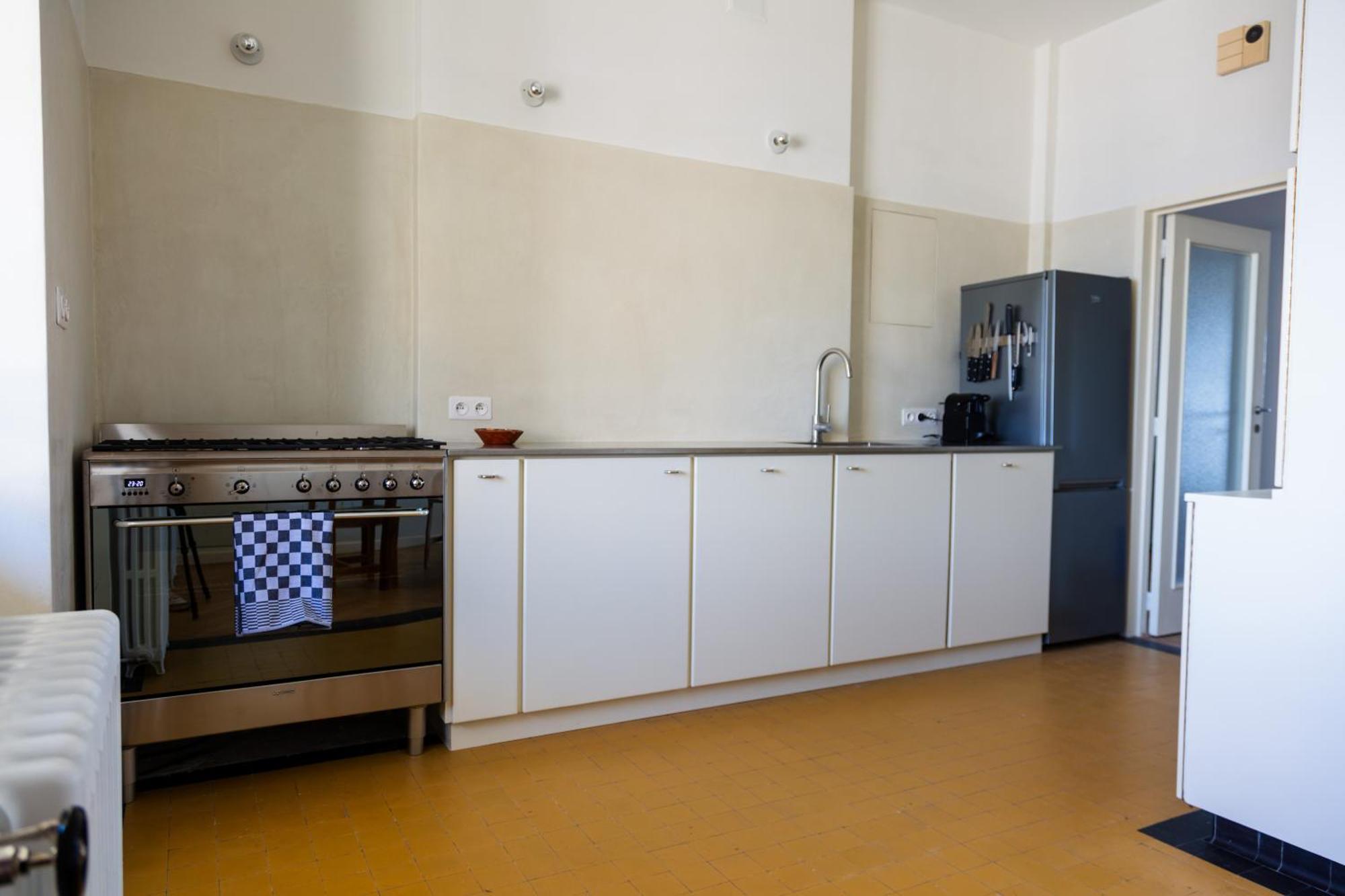 Eu Elegant Apartment *